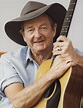 Australia’s first gold record star Slim Dusty lived the country life he ...
