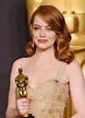 Emma Stone wins Best Actress at the 2017 Oscars