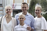 Daria Navalnaya, Meet Alexei Navalny's Daughter And Son Zahar Navalny ...