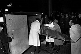 Piazza Fontana 12 dicembre 1969. Le foto di una strage impunita - la ...