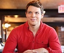 Jake Lacy Biography - Facts, Childhood, Family Life & Achievements