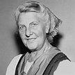 Maria von Trapp Biography; Maiden Name, Wedding, Grave, Young, Costume ...