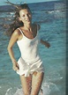Kate Moss by Herb Ritts, 1994 | Supermodelos, Look playa, Fotografia de ...