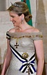 Reina Matilde de Bélgica | Estilo real, Tiaras reales, Cena de gala
