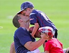 John Edward Thomas Moynahan Dad Tom Brady breaks silence on "Kiss"