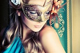 How To Throw The Best Masquerade Party For NYE (On A Budget)