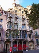White 高第 安東尼·高第·科爾內特 西班牙建築家(新藝術運動)是我非常喜歡的建築家之一 最喜歡的就是代表作聖家堂 經典名句「直線屬於人類 ...