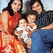 Vinod Khanna's Photo With His First Wife Geetanjali And Their Kids ...