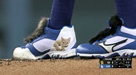 Tony Gonsolin wears incredible cat-themed cleats during start