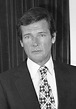 Roger Moore - Wikipedia