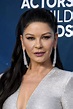 Catherine Zeta Jones stuns fans with fresh-faced new look at SAG Awards ...