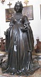 Illumanu : Photo | 16th century, 16th century clothing, Bronze statue