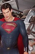 Henry Cavill as Superman. [Man of Steel backstage screencaptures from ...