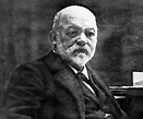 Gottlieb Daimler Biography - Facts, Childhood, Family Life & Achievements