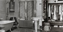 Amazing Found Photos Show Interior of a French House in the 1920s ...
