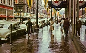 40 Beautiful Vintage Color Photographs That Capture Street Scenes of ...