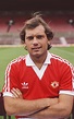 Ray Wilkins of Man Utd in 1980. | Manchester united players, Ray ...