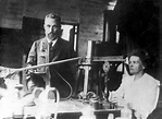 21 décembre 1898 Marie et Pierre Curie découvre le radium (Ra) – Je me ...