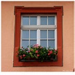 Das Fenster, die Seele eines Hauses. Le fenêtre est l´âme de la maison ...