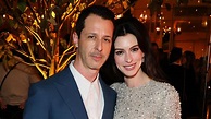 Details Behind Anne Hathaway And Jeremy Strong's Real-Life Friendship