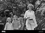 Joanne woodward and their daughters hi-res stock photography and images ...
