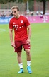 File:Mario Goetze Training FC Bayern München-1.jpg - Wikimedia Commons