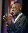 Terrence Roberts, one of the 'Little Rock Nine,' visits Glendale ...