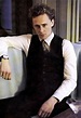 Pin by garance on TW HIDDLES | Tom hiddleston, Young tom hiddleston, Actors