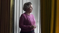 In ‘The Crown,’ Imelda Staunton Stars as the Queen - The New York Times