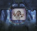 Make a spooky Halloween photo with this ghost photo frame