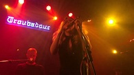 Find A Way [Lucie Silvas Live at The Troubadour] - YouTube