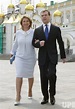 Photo: Russian President Medvedev walks with his wife Svetlana in ...