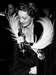 Oscars glamour in Hollywood's golden age | Bette davis, Best actress ...