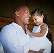 Las tiernas imágenes de "La Roca" con su hija que cumplió 4 años ...