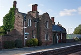 England - Cheshire - Helsby Railway Station - 21st August 2011 -40 ...