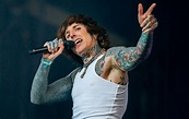Children's author Oliver Sykes spent hours replying to over 1,000 ...