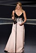 Oscars 2020: Laura Dern dedicates Academy Award win to parents | Daily ...
