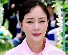 李小璐直播被网友评为网红整容脸，如何看待她现在的颜值相貌？ - 知乎