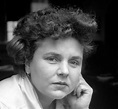 Analysis of Poem "Filling Station" by Elizabeth Bishop | Owlcation