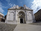 Visitar el Templo Malatestiano en Rimini | Guía Italia (Gratis)