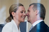 Szenen einer Ehe: Ex-Bundespräsident Wulff und Ehefrau Bettina sind wieder ein Paar - Panorama
