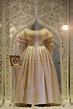 TRAJE DE NOVIA DE LA REINA VICTORIA DE INGLATERRA 1840 | Victoria ...