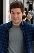 Adam DeVine foto El becario