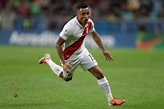 Yoshimar Yotún: “La selección tiene una responsabilidad grande con el Perú”