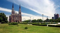 Catedral de La Plata, ícono de la arquitectura neogótica - Tripin Argentina