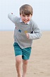 Príncipe Louis: divulgadas fotos do aniversário de 4 anos do filho de ...