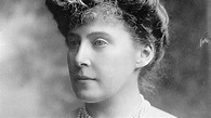 Who was Duchess Nina Douglas-Hamilton? And how did she care for animals ...