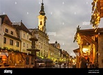 Steyr, Christmas market Christkindlmarkt at square Stadtplatz, Town ...