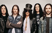 Slash announces livestream event with Myles Kennedy and The Conspirators