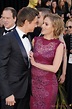Jeremy Renner y Scarlett Johansson posan juntos en la alfombra roja de ...